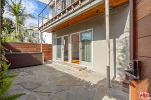 27 18th Ave, Venice, CA 90291 - Photo 1