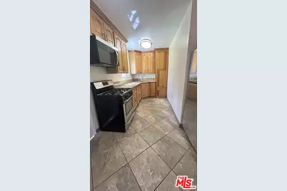 626 E Fairview Blvd, Inglewood, CA 90302 - Photo 1