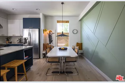 2927 S Cloverdale Ave, Los Angeles, CA 90016 - Photo 1