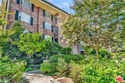 14106 Dickens St #102, Sherman Oaks, CA 91423 - Photo 1