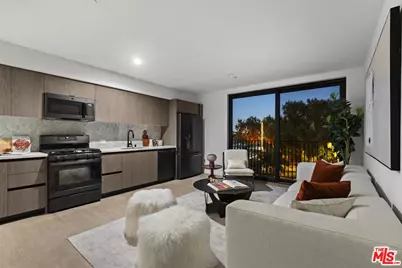 4506 Dockweiler St #504, Los Angeles, CA 90019 - Photo 1