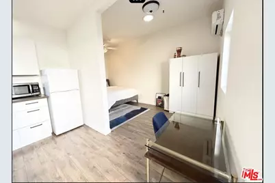 225 S Clark Dr #Guesthouse, Beverly Hills, CA 90211 - Photo 1