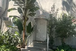 11041 Ophir Dr, Los Angeles, CA 90024 - Photo 1