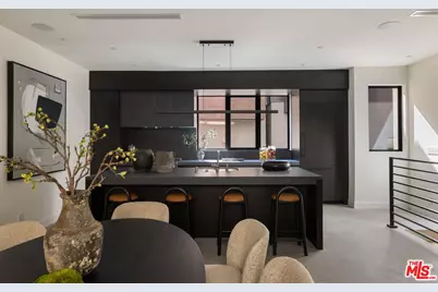 925 Hilldale Ave, West Hollywood, CA 90069 - Photo 1