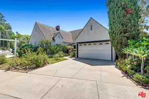 3141 E La Suvida Dr, Los Angeles, CA 90068 - Photo 1