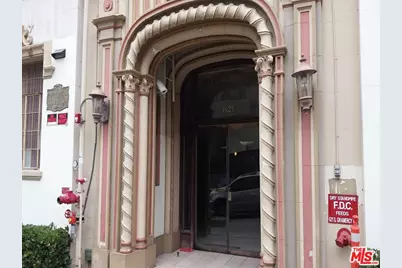 621 S Gramercy Pl #308, Los Angeles, CA 90005 - Photo 1