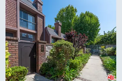 4640 Glencoe Ave #2, Venice, CA 90292 - Photo 1