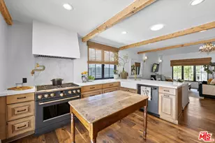 8961 Dicks St, West Hollywood, CA 90069 - Photo 1