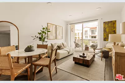 1700 S Pacific Coast Hwy #305, Redondo Beach, CA 90277 - Photo 1