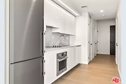 1050 S Grand Ave #1405, Los Angeles, CA 90015 - Photo 1