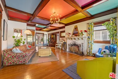 1654 5th Ave, Los Angeles, CA 90019 - Photo 1