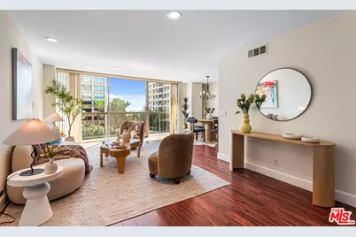 10747 Wilshire Blvd #601, Los Angeles, CA 90024 - Photo 1