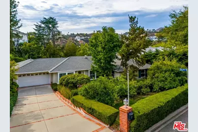 2541 Park Oak Dr, Los Angeles, CA 90068 - Photo 1