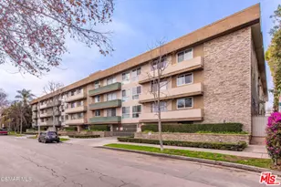 525 N Sycamore Ave, Los Angeles, CA 90036 - Photo 1