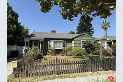 435 S Mariposa St, Burbank, CA 91506 - Photo 1