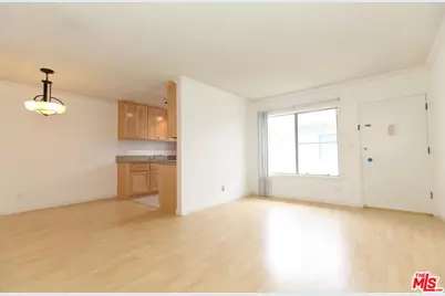440 Raymond Ave #17, Santa Monica, CA 90405 - Photo 1