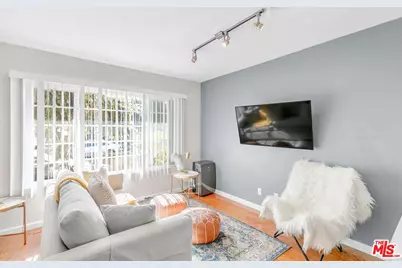 313 Mildred Ave #11, Venice, CA 90291 - Photo 1