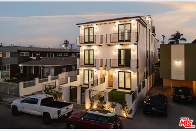 1954 S Garth Ave, Los Angeles, CA 90034 - Photo 1