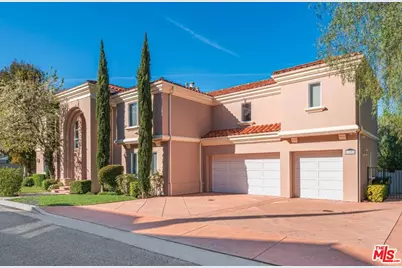 11221 Briarcliff Ln, Studio City, CA 91604 - Photo 1