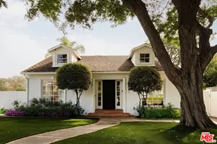 340 N Beachwood Dr, Los Angeles, CA 90004 - Photo 1