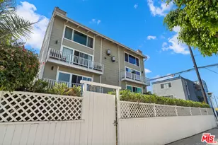 10 19th Ave, Venice, CA 90291 - Photo 1