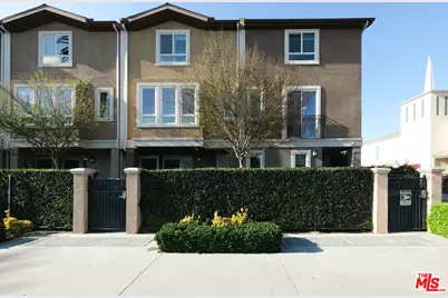 14661 Sherman Way, Van Nuys, CA 91405 - Photo 1