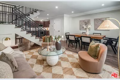 1147 N Beachwood #4, Los Angeles, CA 90038 - Photo 1