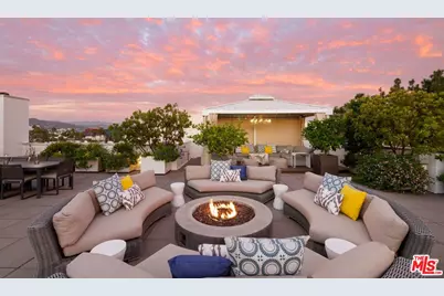 450 N Palm Dr #507, Beverly Hills, CA 90210 - Photo 1