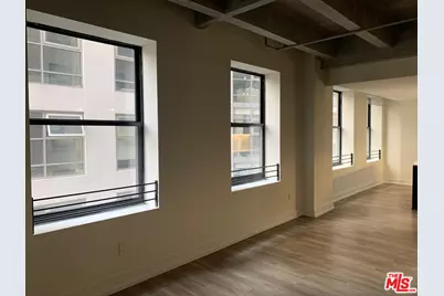 727 W 7th St #725, Los Angeles, CA 90017 - Photo 1