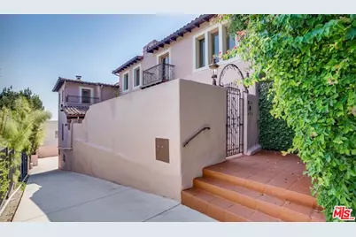 3306 Waverly Dr, Los Angeles, CA 90027 - Photo 1