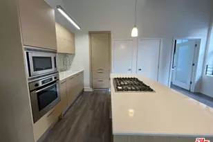 727 W 7th St, Los Angeles, CA 90017 - Photo 1