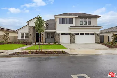 3702 Pathway Ct, Bakersfield, CA 93311 - Photo 1