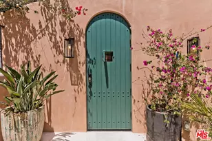 3826 Sunset Dr, Los Angeles, CA 90027 - Photo 1