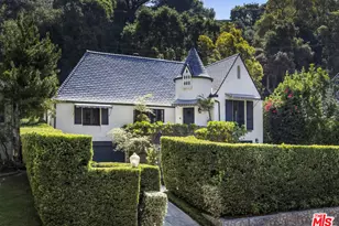 2910 N Beachwood Dr, Los Angeles, CA 90068 - Photo 1