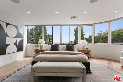 6469 Rodgerton Dr, Los Angeles, CA 90068 - Photo 1