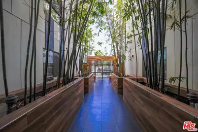 711 Cole Ave #314, Los Angeles, CA 90038 - Photo 1