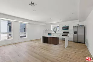 2113 Holly Dr #1/2, Los Angeles, CA 90068 - Photo 1