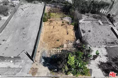 636 Baylor St, Pacific Palisades, CA 90272 - Photo 1