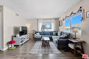 28016 Robin Ave, Saugus, CA 91350 - Photo 1