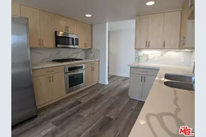 5143 White Oak Ave #401, Encino, CA 91316 - Photo 1