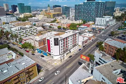 719 S Hoover #405, Los Angeles, CA 90005 - Photo 1