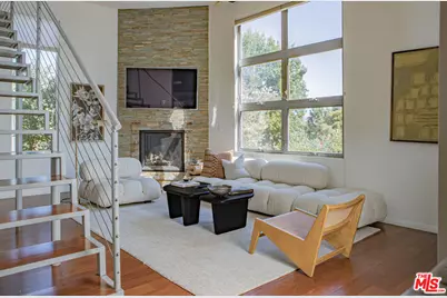 2465 N Gower St, Los Angeles, CA 90068 - Photo 1