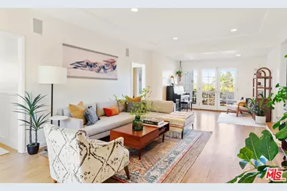 13829 Valley Vista Blvd, Sherman Oaks, CA 91423 - Photo 1