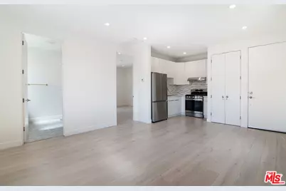 5537 W 3rd St, Los Angeles, CA 90036 - Photo 1