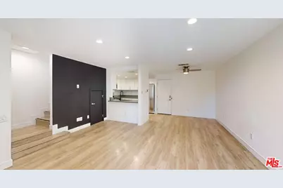 9625 Sylmar Ave #20, Panorama City, CA 91402 - Photo 1