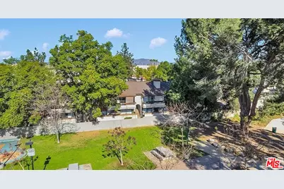 9600 Van Nuys Blvd #102, Panorama City, CA 91402 - Photo 1