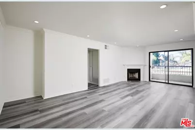 909 N Croft Ave #308, Los Angeles, CA 90069 - Photo 1