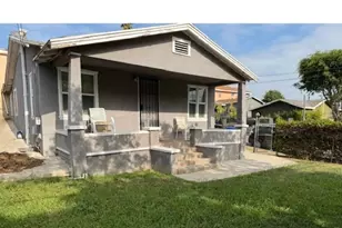 1302 N Chester Ave, Inglewood, CA 90302 - Photo 1