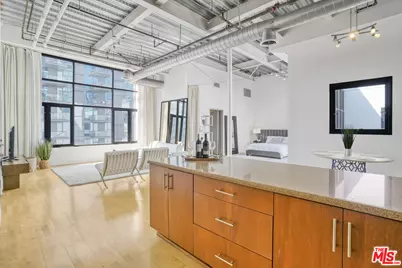 330 W 11th St #703, Los Angeles, CA 90015 - Photo 1