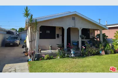 810 E 104th St, Los Angeles, CA 90002 - Photo 1